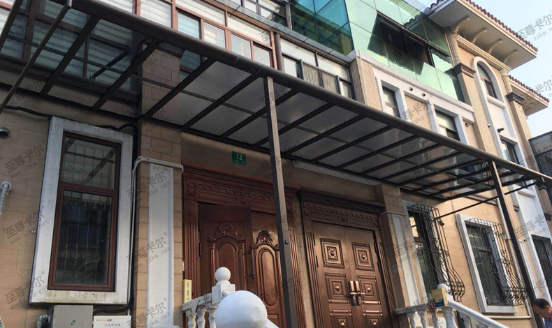 耐力板雨棚壽命多長(zhǎng).jpg 耐力板雨棚壽命多長(zhǎng).jpg