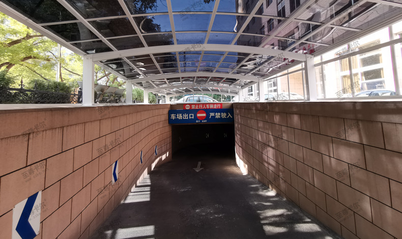 2020汽車坡道棚.jpg 2020汽車坡道棚.jpg