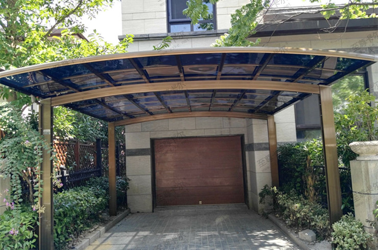 至尊卡爾耐力板車棚.jpg 至尊卡爾耐力板車棚.jpg