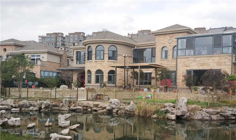 最美雨棚自然風