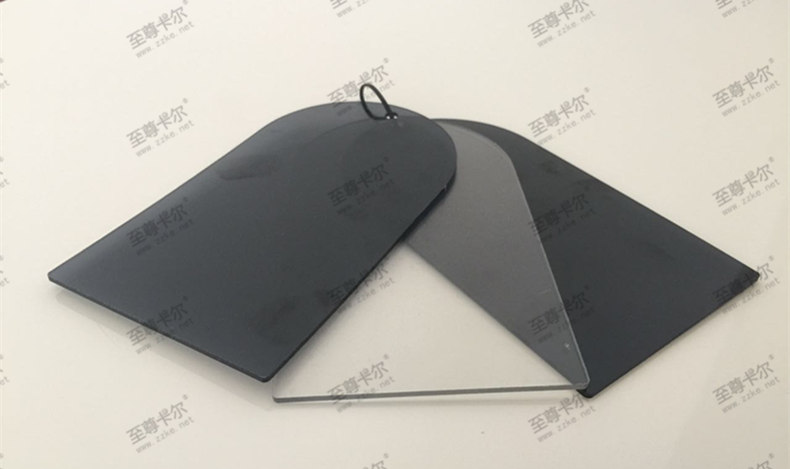 搭建雨棚是用耐力板好還是陽(yáng)光板好？