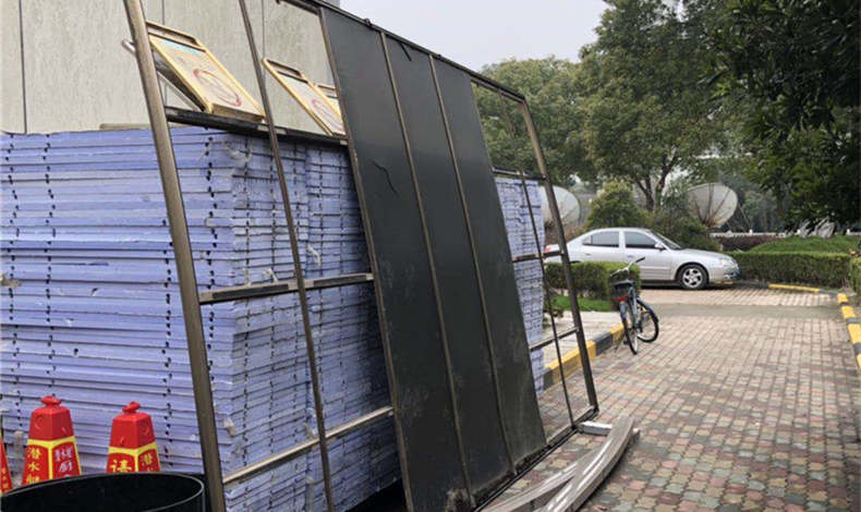 做雨棚，本來1、2萬就能搞定，你卻前前后后花了七、八萬