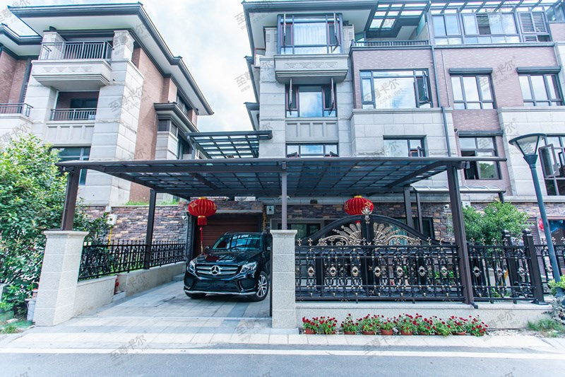 同樣是做鋁合金車棚，為什么差別這么大？