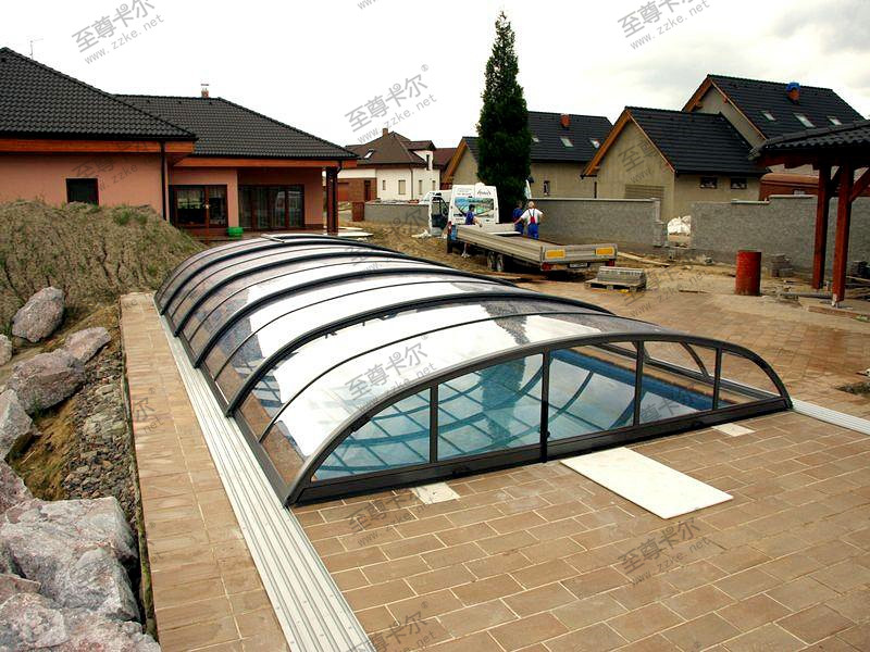 免費測量設(shè)計+詳細(xì)報價（移動泳池蓋）