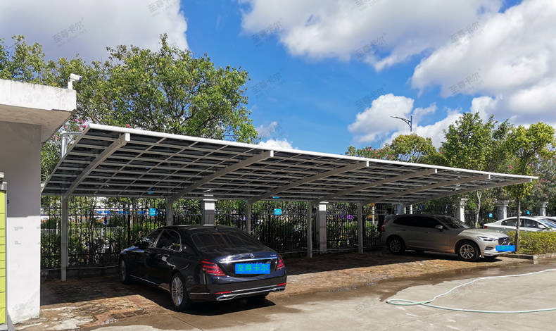 停車棚生產(chǎn)廠家怎么選擇？20年經(jīng)驗(yàn)停車棚廠家教你篩選標(biāo)準(zhǔn)