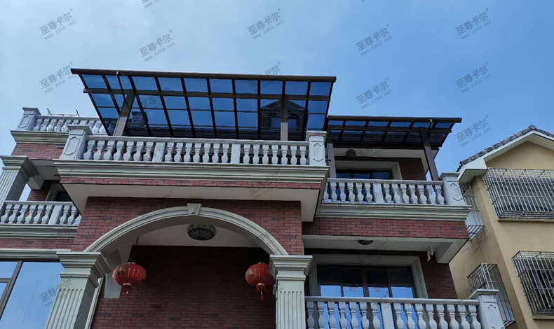 至尊卡爾雨棚怎么樣？看完才能選對雨棚廠家