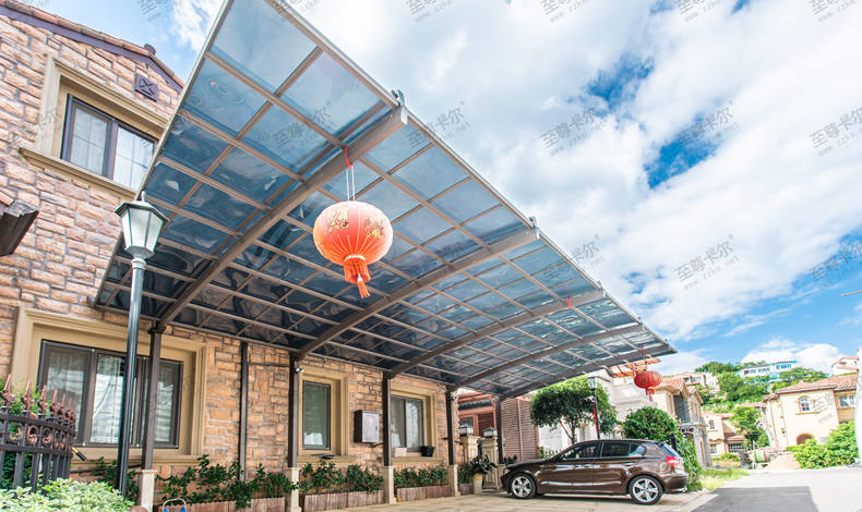 至尊卡爾車棚怎么樣？這篇文章詳細來介紹