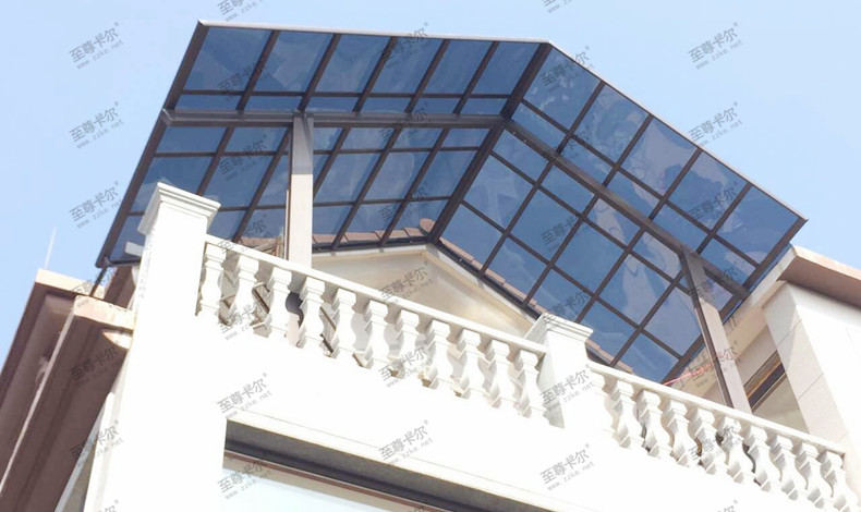 露臺遮雨棚怎么做？快來看這種新式露臺陽光棚