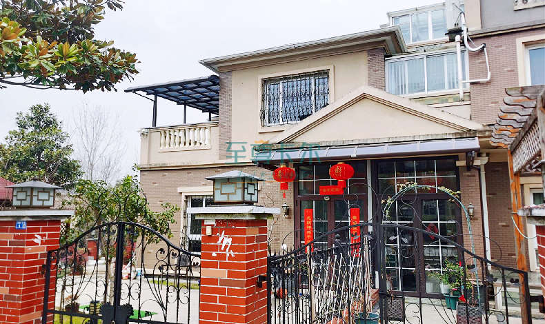 為什么我家雨棚用幾年還這么新？要做好這2個(gè)關(guān)鍵點(diǎn)