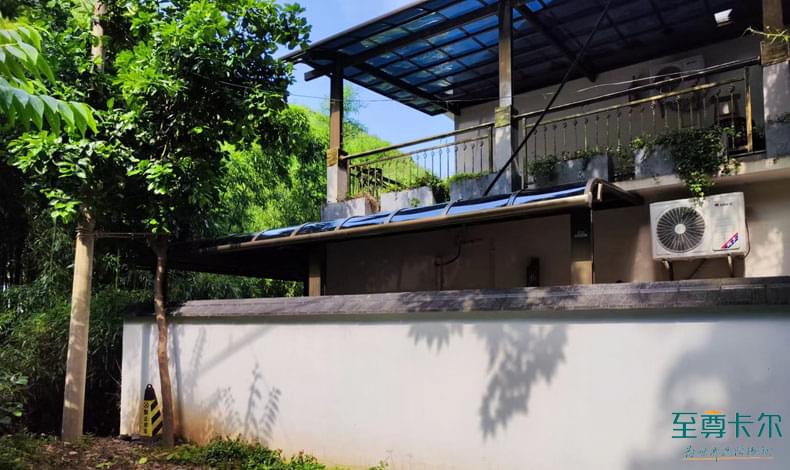 無聲雨棚好還是不銹鋼雨棚好？無聲雨棚用什么材料？