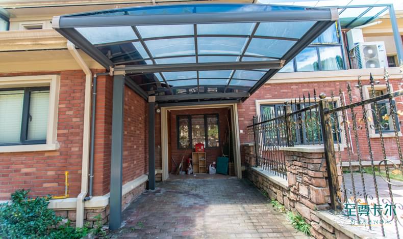 停車棚定做廠家要怎么選？