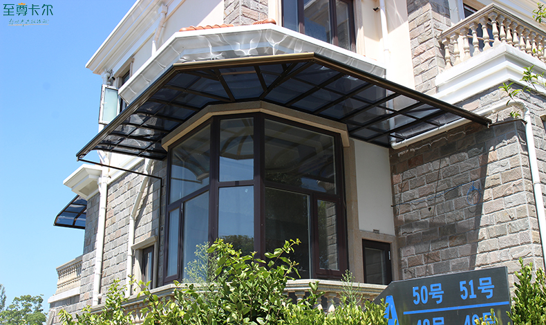 雨棚材料哪種最耐用？佛山鋁合金雨棚？